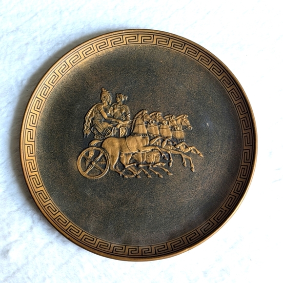 Vintage 1950's Greek Chariot Raised Motif - Greek Pottery Decorative Plate - Picture 2 of 12